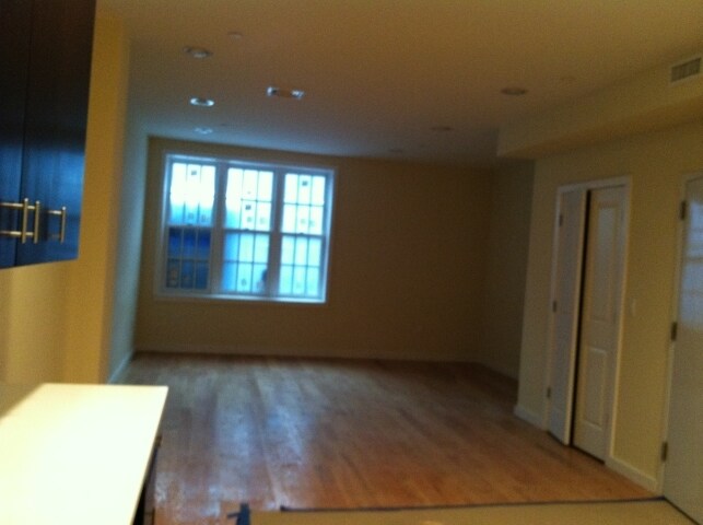  - 465 Carroll St