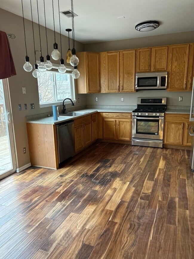 Building Photo - 12421 S Hollow Creek Ct