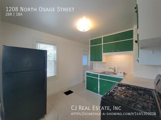 Building Photo - 1208 N Osage St