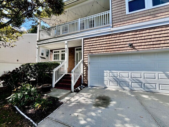 Foto del edificio - Charming 4 Bedroom home Near Virginia Beac...