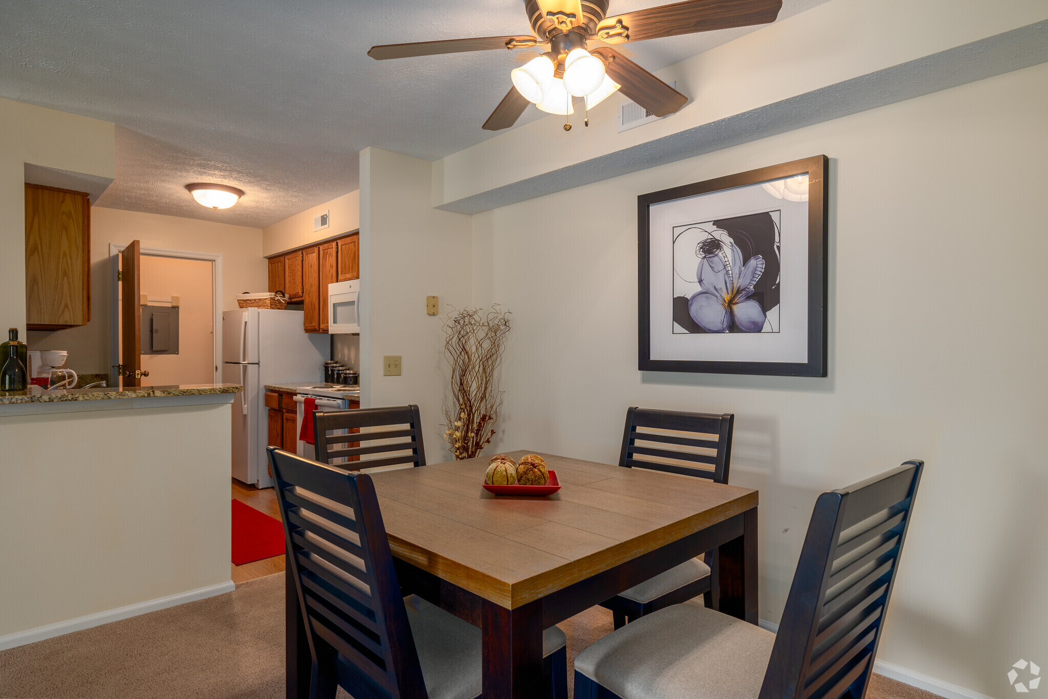 Hunt Club Apartments – photo 4