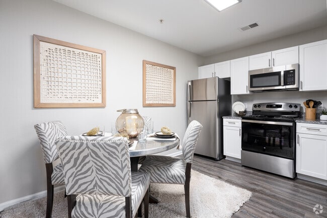 Interior Photo - Battleground North