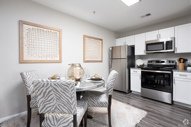 Interior Photo - Battleground North