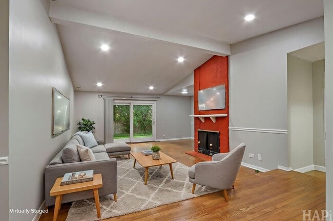 Foto del edificio - 1540 N Pepper Tree Dr
