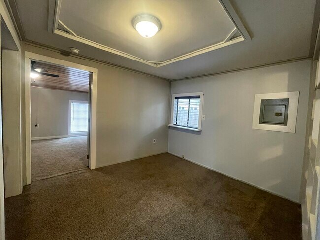 Foto del edificio - 909 Mapoles St