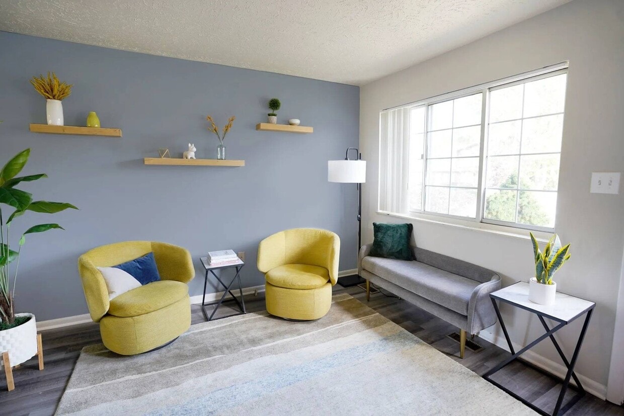 Heritage Hills 1250 Village Green Dr Jefferson Hills, PA Apartments