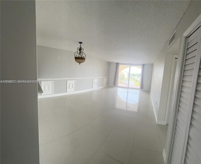 Building Photo - 6970 NW 186th St