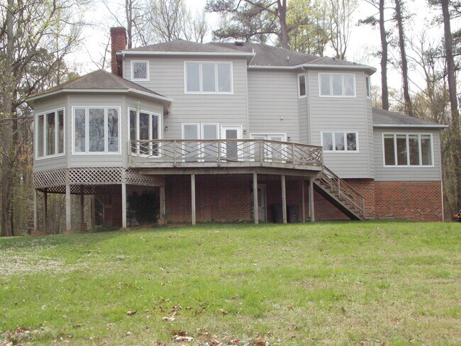 Building Photo - 9640 Cherokee Rd