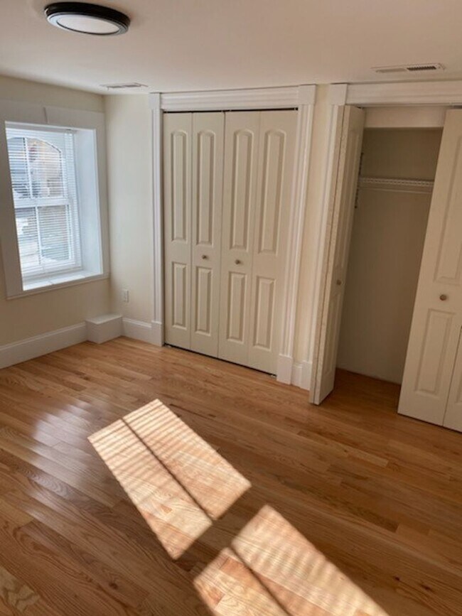 Foto del edificio - 15 Myrtle Ave