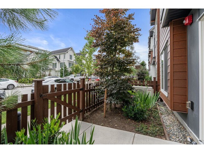 Photo du bâtiment - 20155-84 84 Ave