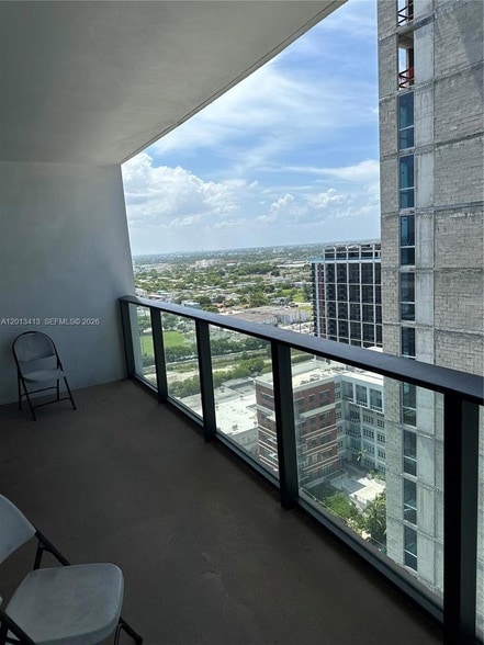 Foto del edificio - 1600 NE 1st Ave