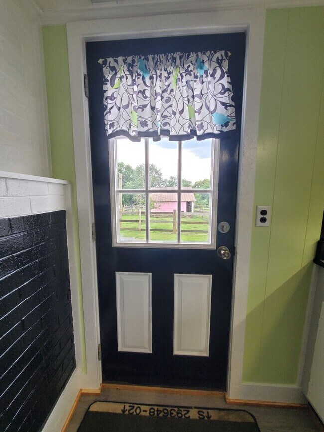 Foto del edificio - Utilities Included!!!!