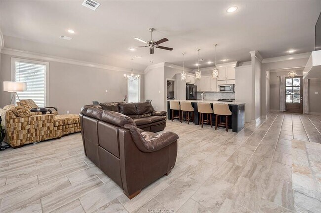 Building Photo - 4026 Eskew Dr