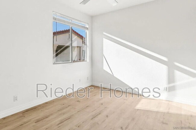 Foto del edificio - 11410 Via Rancho San Diego