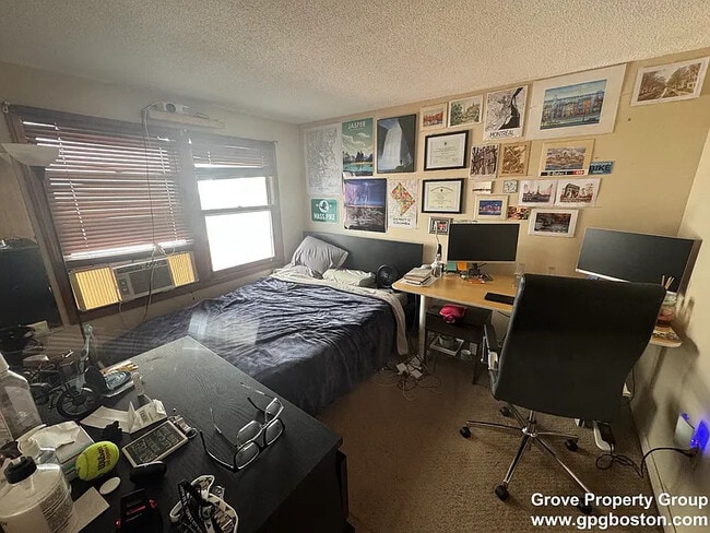 Photo - 112 W 8th St Townhome