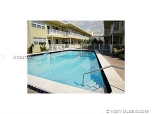 Building Photo - 350 S Shore Dr