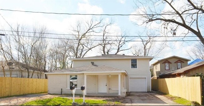 Building Photo - 3007 Grovey St