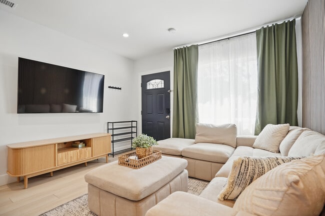 Building Photo - 6702 Saint Clair Ave