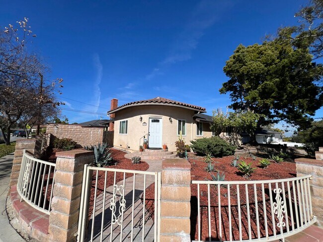 Foto del edificio - SILVER SPUR EXECUTED FAMILY HOME