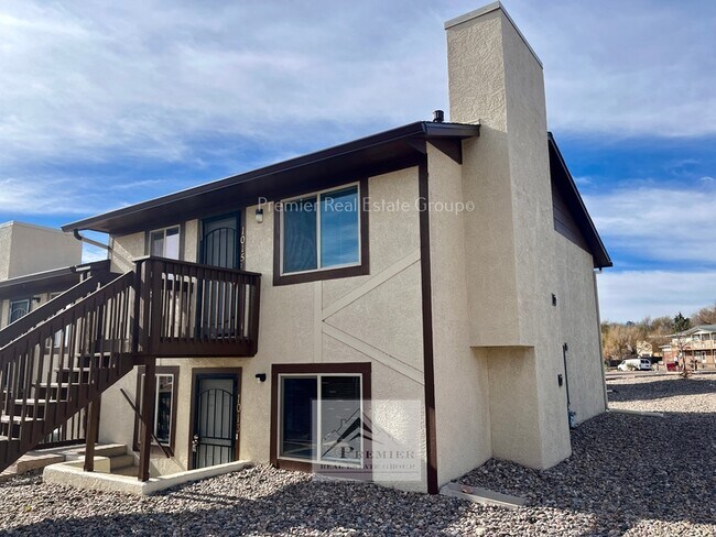 Photo - 1015 Western Dr Apartment