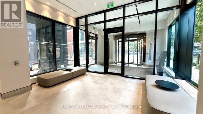 Photo du bâtiment - 609 Sherbourne St
