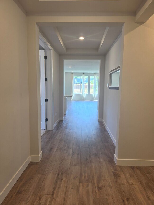 Foto del edificio - 3 Bedroom Plus Den Rambler in Arborwood!