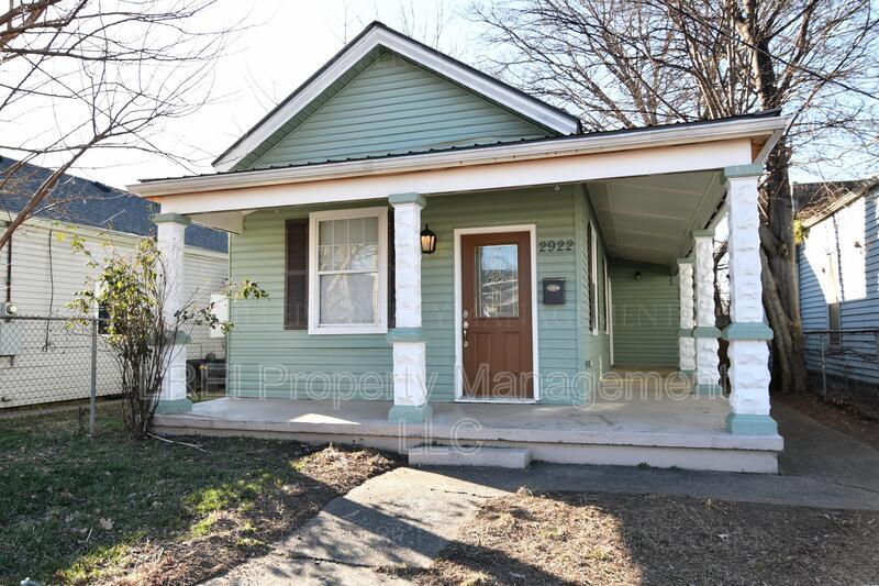 Primary Photo - 2922 S 5th St