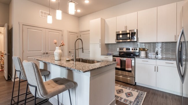 Building Photo - The Zeb