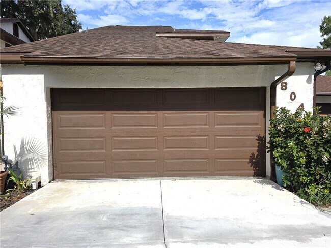 Building Photo - 804 Palm Harbor Ct