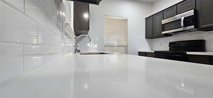 Building Photo - 919 Yorkshire Hollow Ln