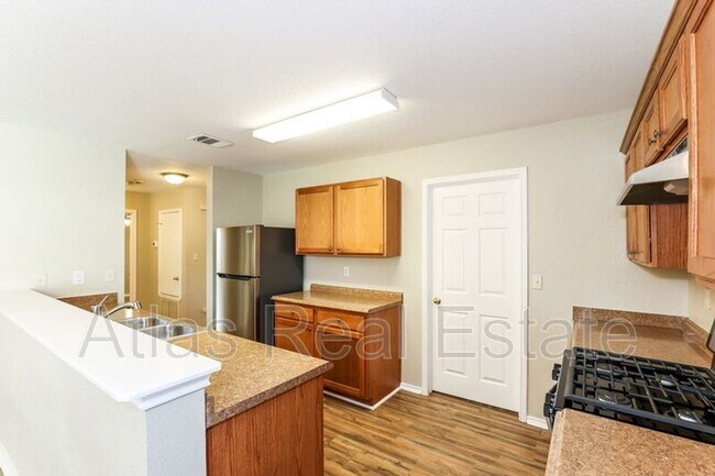 Building Photo - 8534 Snakeweed Dr
