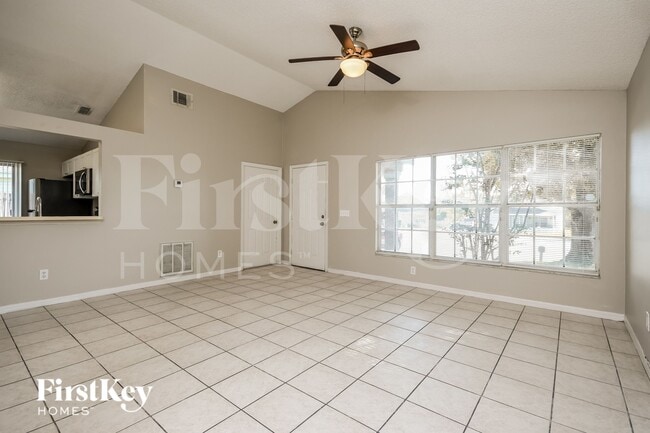 Foto del edificio - 3753 Dartford Dr