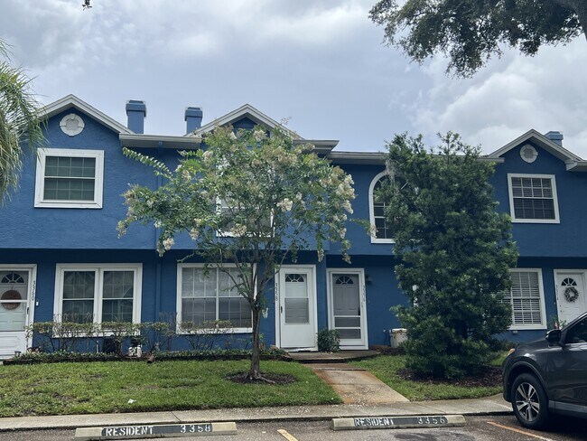 Building Photo - 3356 Fox Hunt Dr
