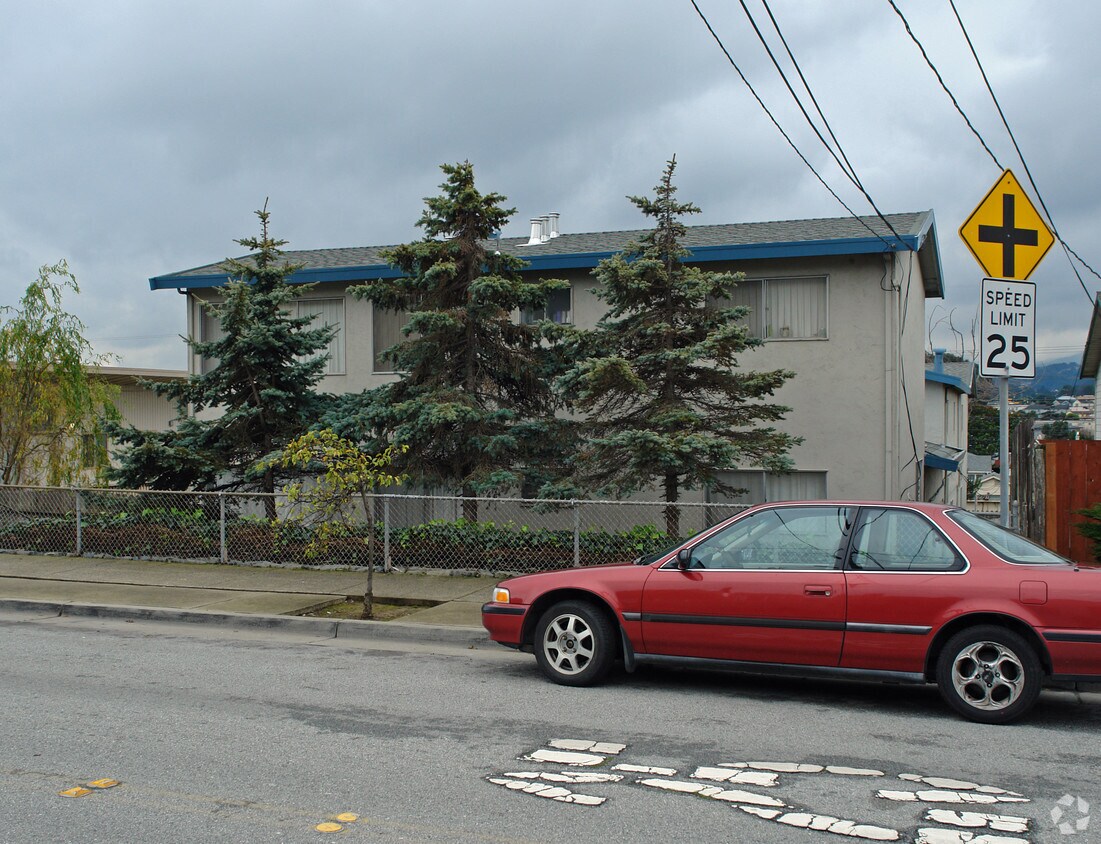 Foto del edificio - 817 Baden Ave