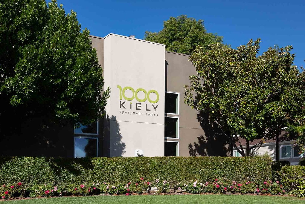 Primary Photo - 1000 Kiely