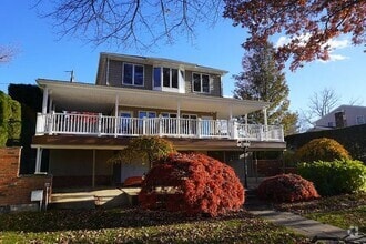 Building Photo - 59 Island Dr