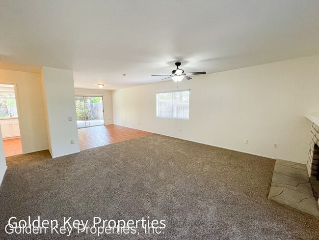 Building Photo - 3 br, 2 bath House - 1403 Denise Circle
