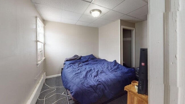 Building Photo - 4725 Lake Ave