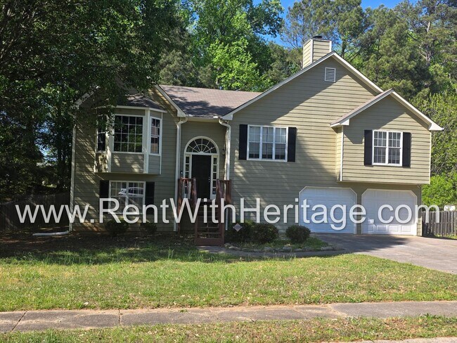 Foto del edificio - Amazing 3 Bedroom/ 2 Bath Home / Semi Finished Basement /  Exercise Room or Flex Room / Beautiful...