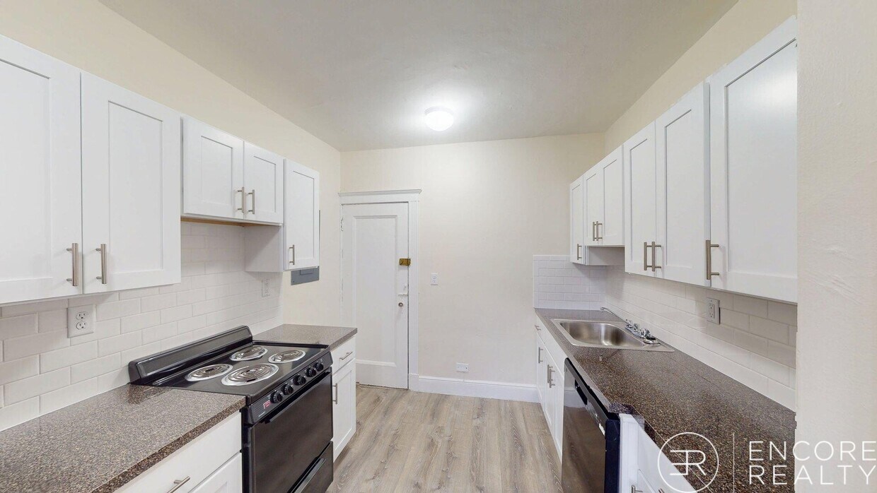 Primary Photo - 4 Vinal St