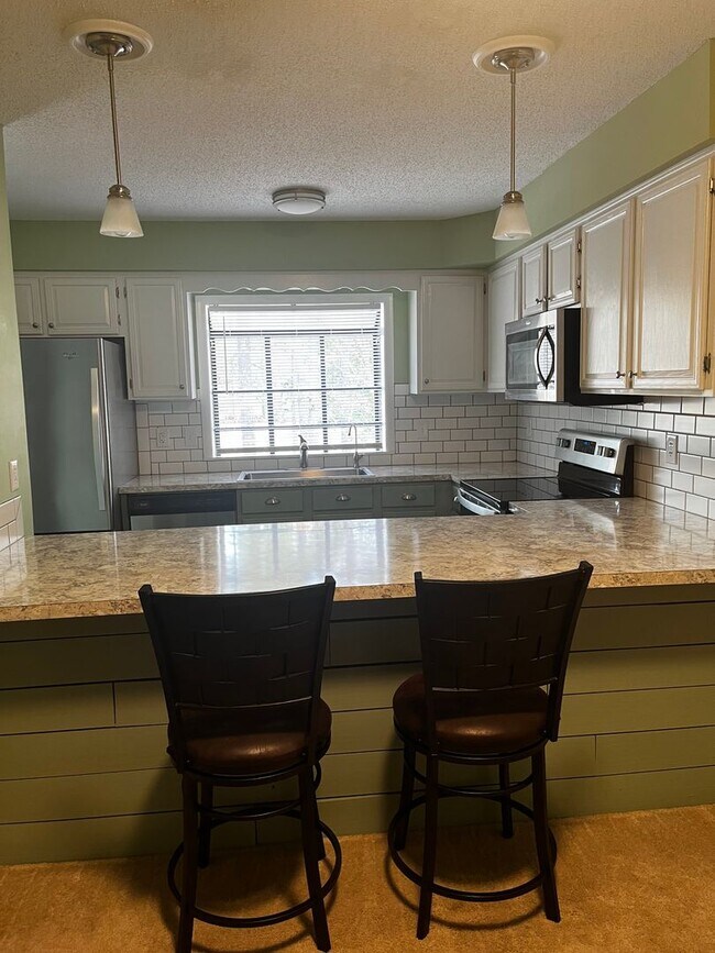 Building Photo - Waterfront Townhome in Fairfield Harbour
