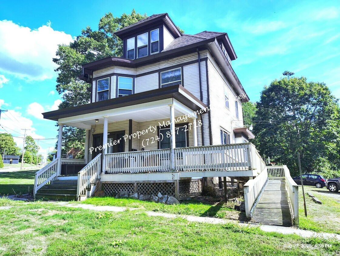Primary Photo - 1004 Butler Ave
