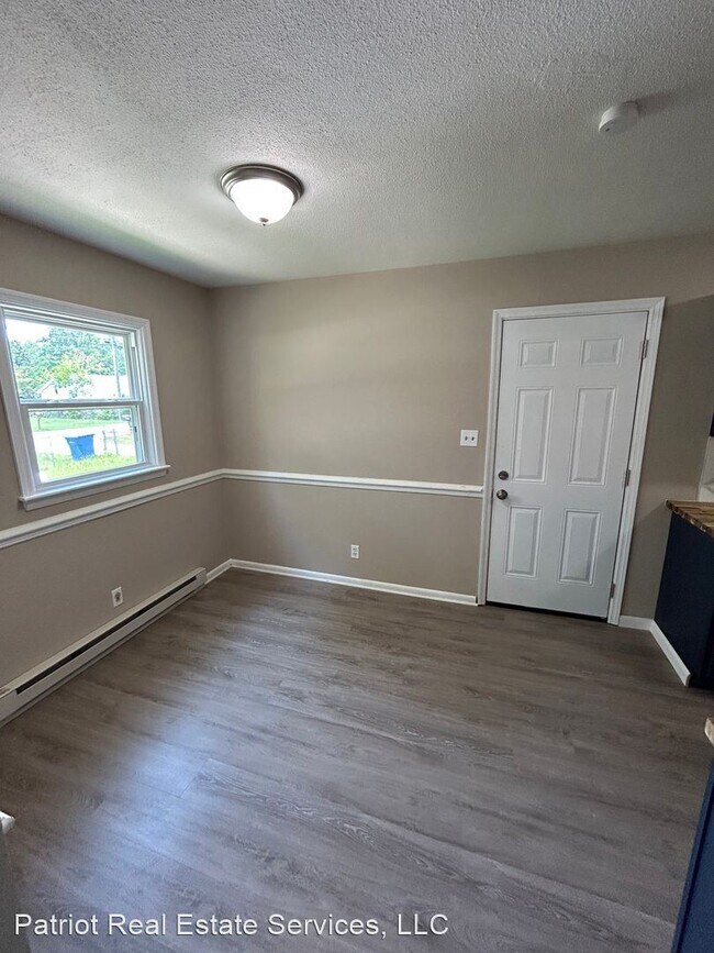 Foto del edificio - 3 br, 1 bath House - 1079 Revere St