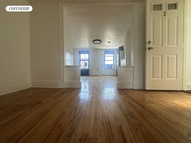 Foto del edificio - 714 Lafayette Ave