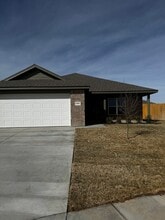 Building Photo - 4202 Sunset St