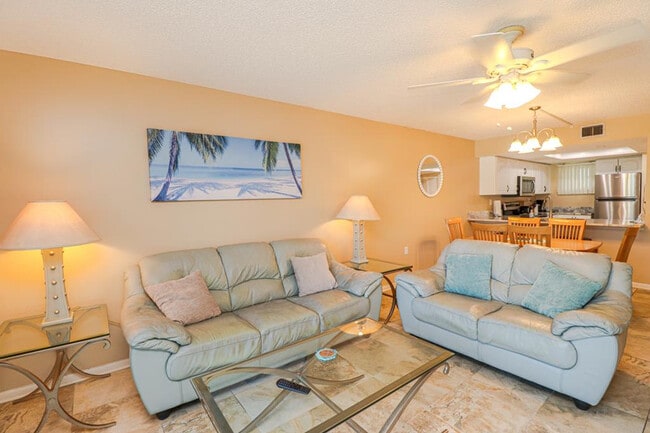 Foto del edificio - 95 Dondanville Rd