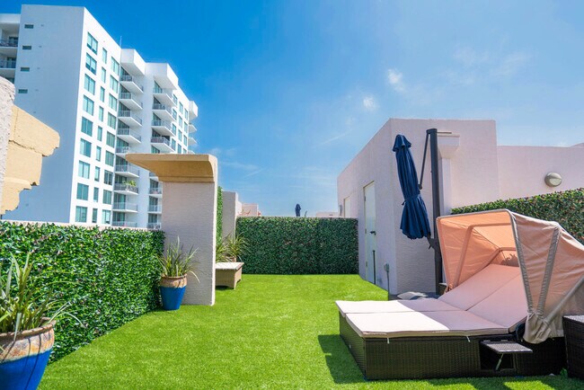 Foto del edificio - 410 Evernia St