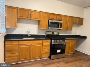 Building Photo - 1725 Lanier Pl NW