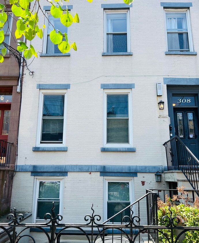 308 Bloomfield St Unit 1, Hoboken, NJ 07030 Condo for Rent in Hoboken