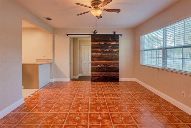 Foto del edificio - 206 40th Ave NE